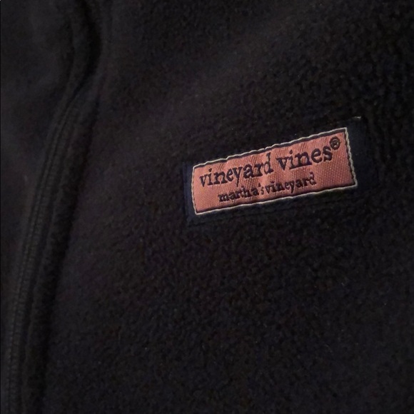 Men’s Medium Vineyard Vines Navy Fleece Vest: - Picture 3 of 4